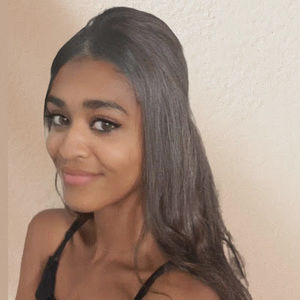 Meet your Posher, Mariah anna